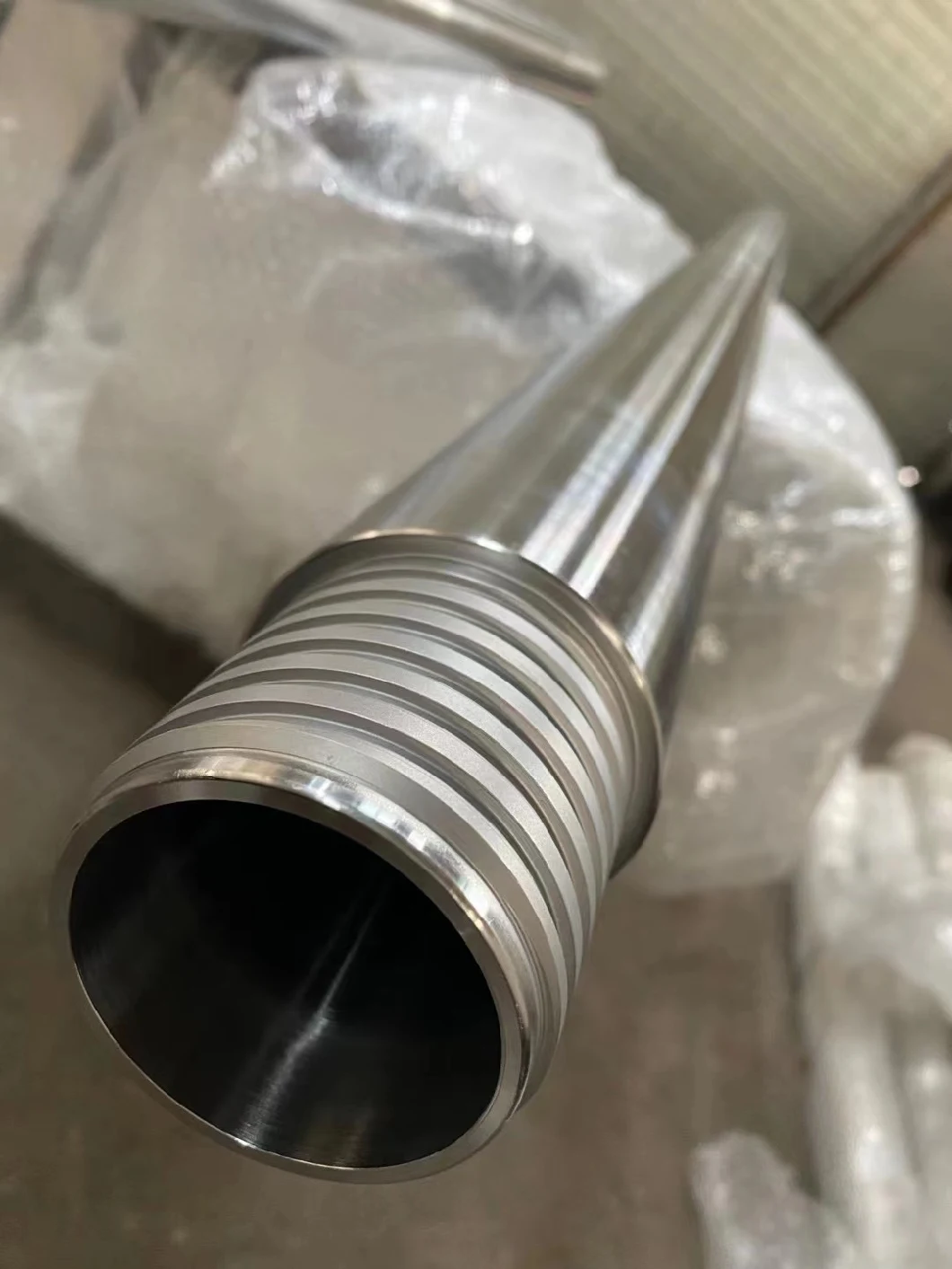 Non-Magnetic Pressure-Bearing Drill Pipe